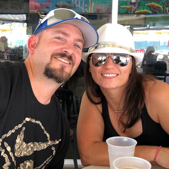 Meet your Posher, Vicki - Picture 2 of 4